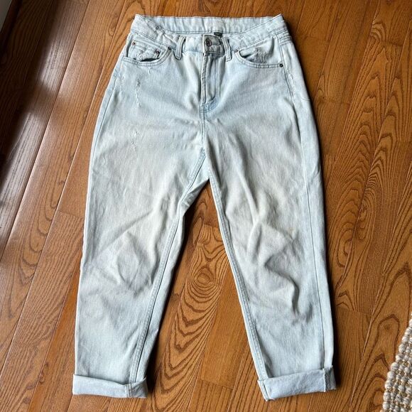 Boyfriend Jeans - Picture 2 of 11